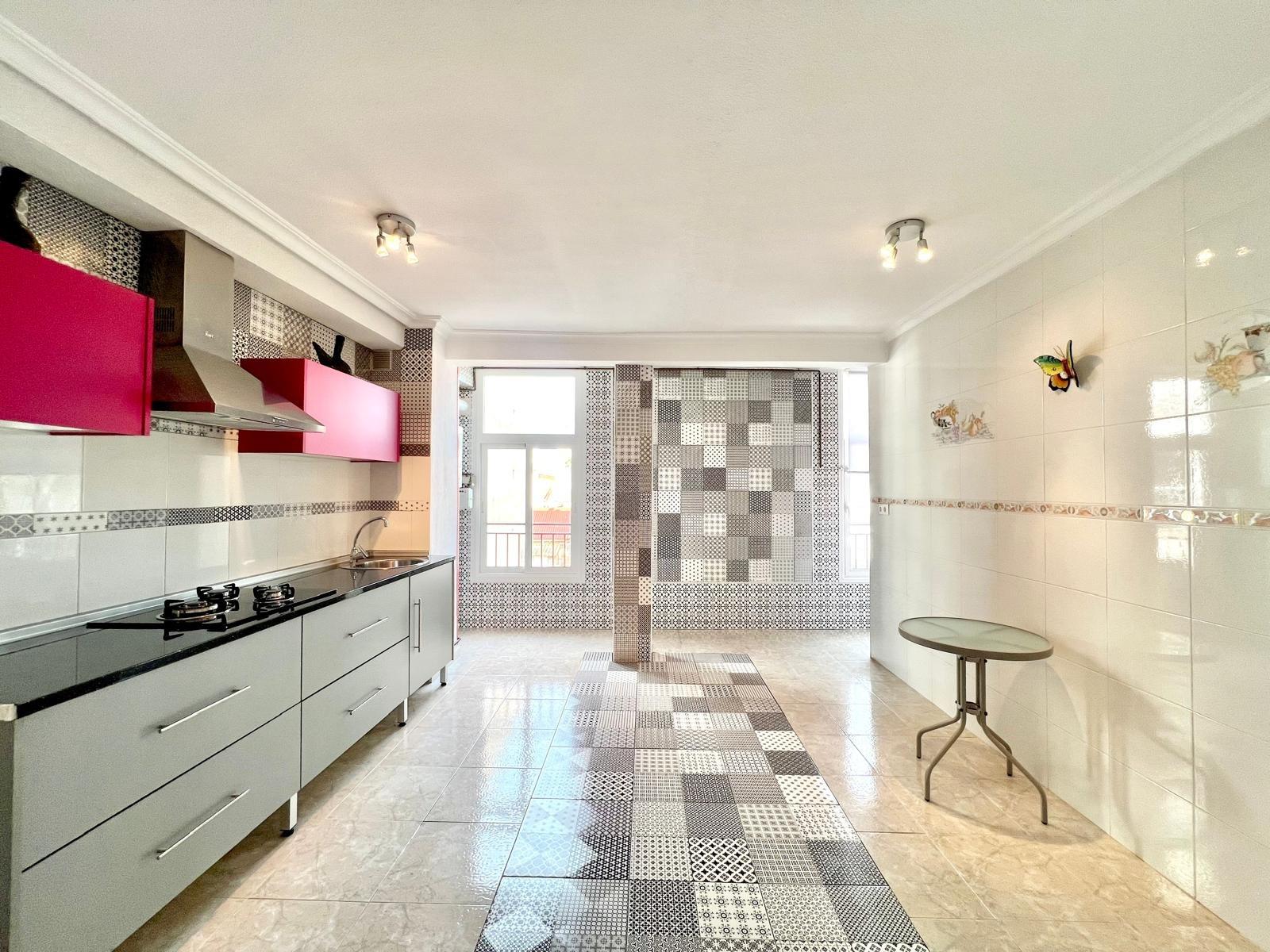 3 Bed, 1 Bath, ApartmentFor Sale, Torrevieja, Alicante