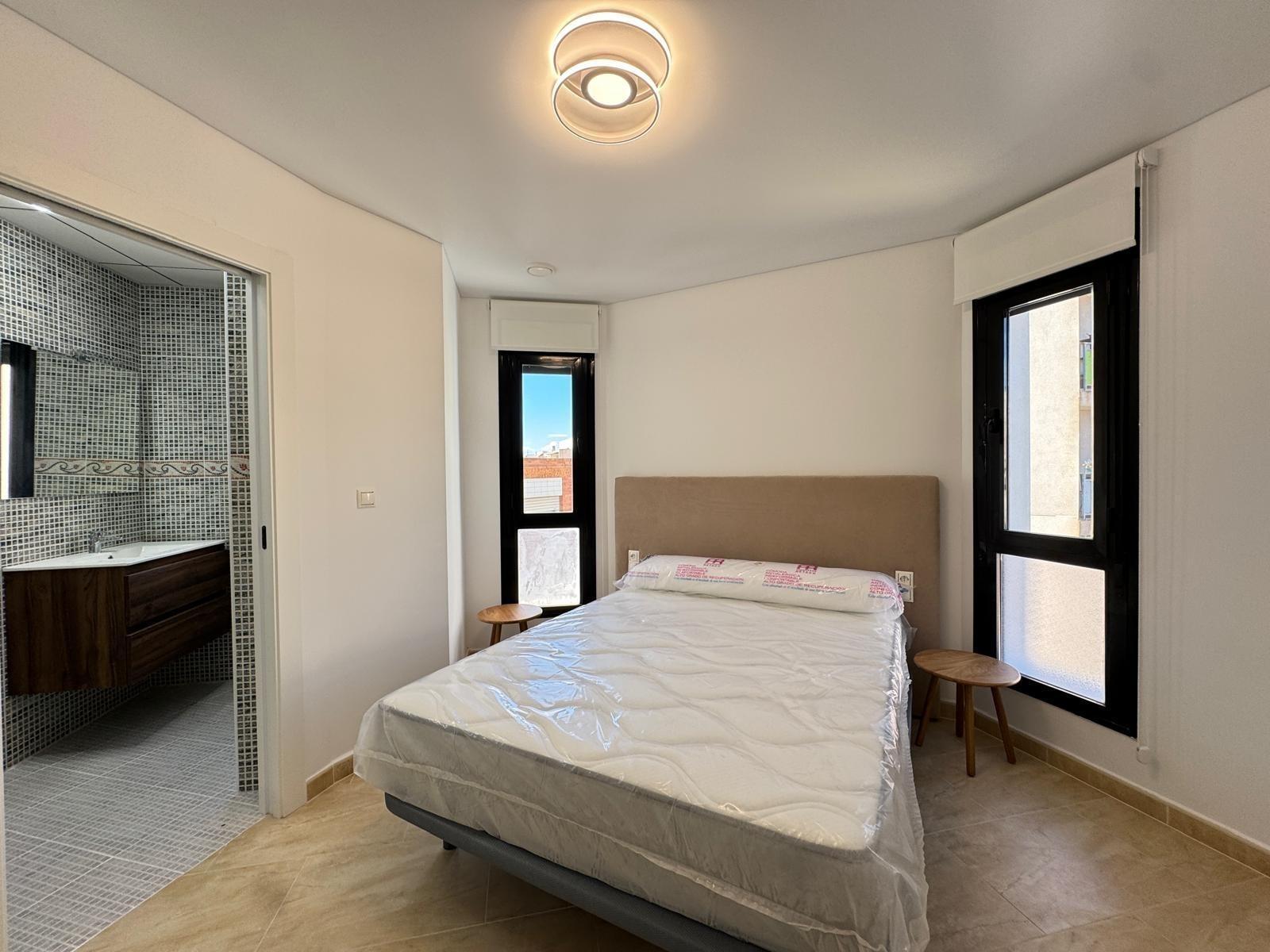 3 Bed, 2 Bath, ApartmentFor Sale, Torrevieja, Alicante