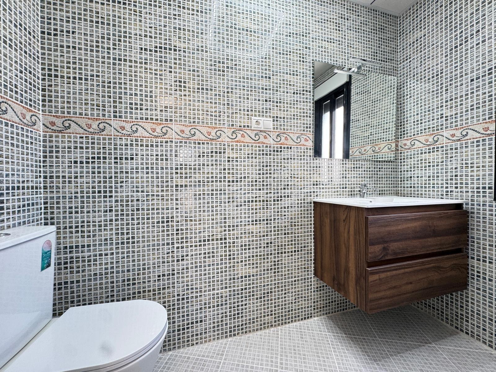 3 Bed, 2 Bath, ApartmentFor Sale, Torrevieja, Alicante