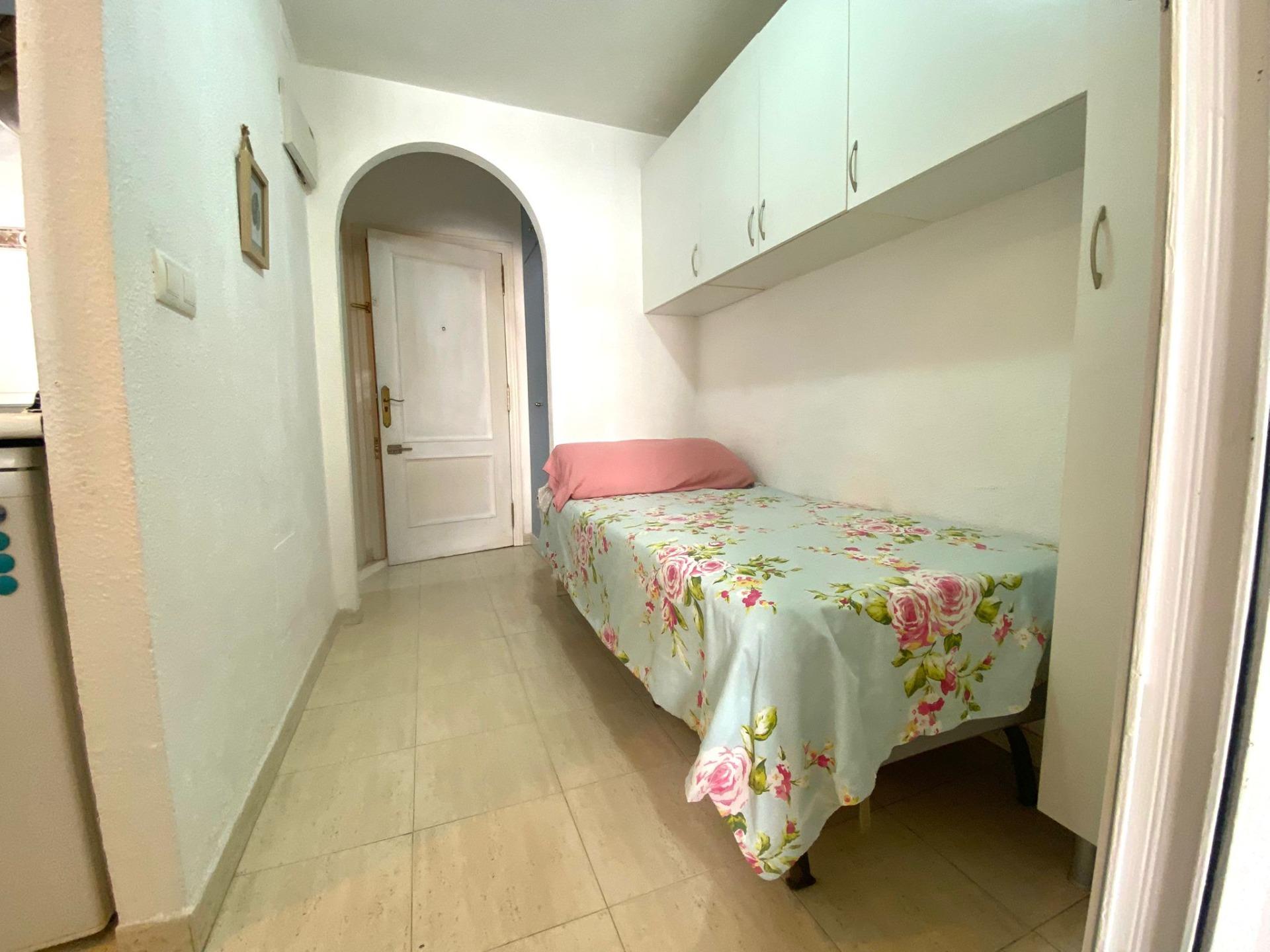 1 Bed, 1 Bath, ApartmentFor Sale, Torrevieja, Alicante