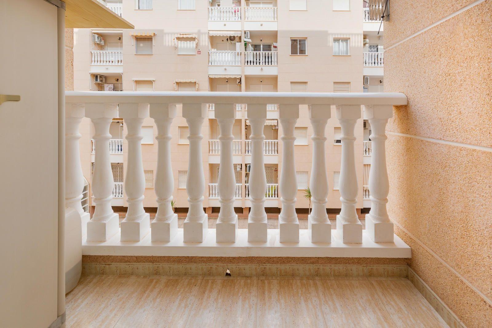 3 Bed, 1 Bath, ApartmentFor Sale, Torrevieja, Alicante