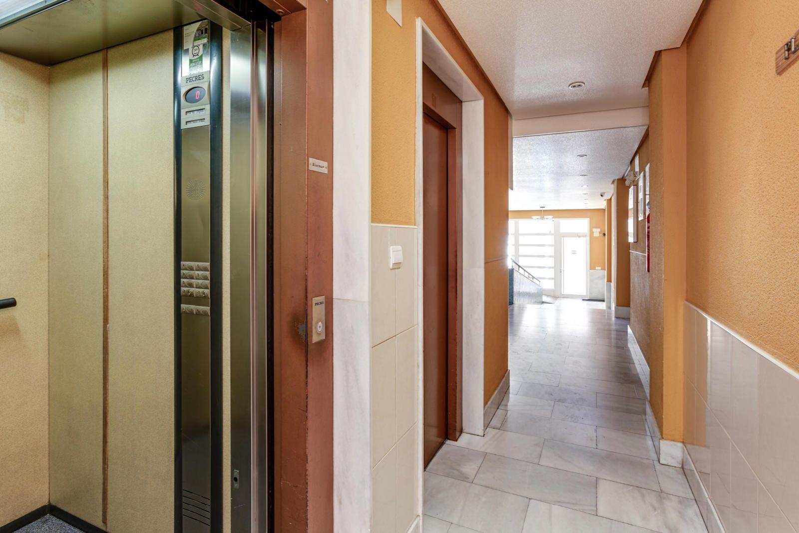 3 Bed, 1 Bath, ApartmentFor Sale, Torrevieja, Alicante