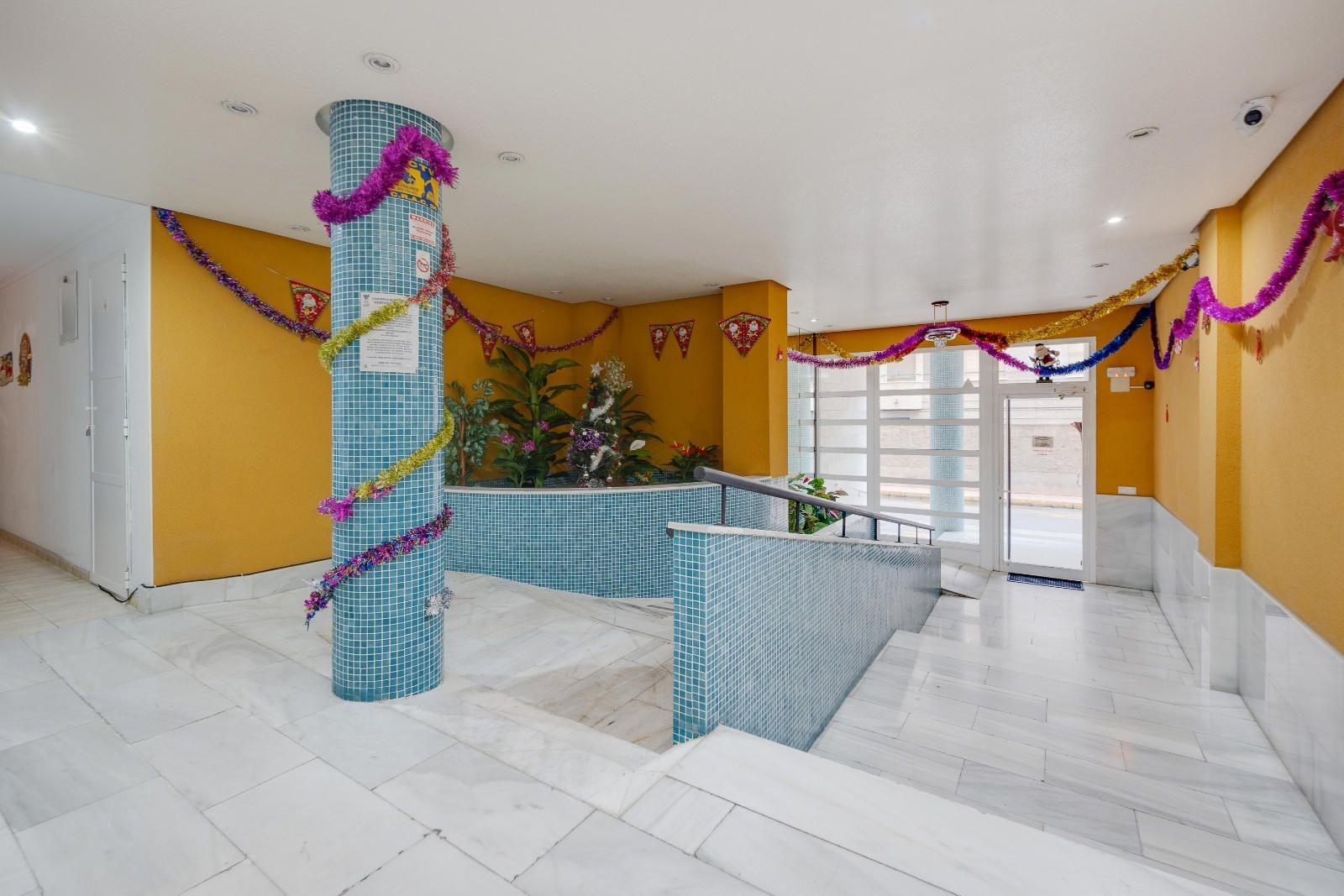 3 Bed, 1 Bath, ApartmentFor Sale, Torrevieja, Alicante