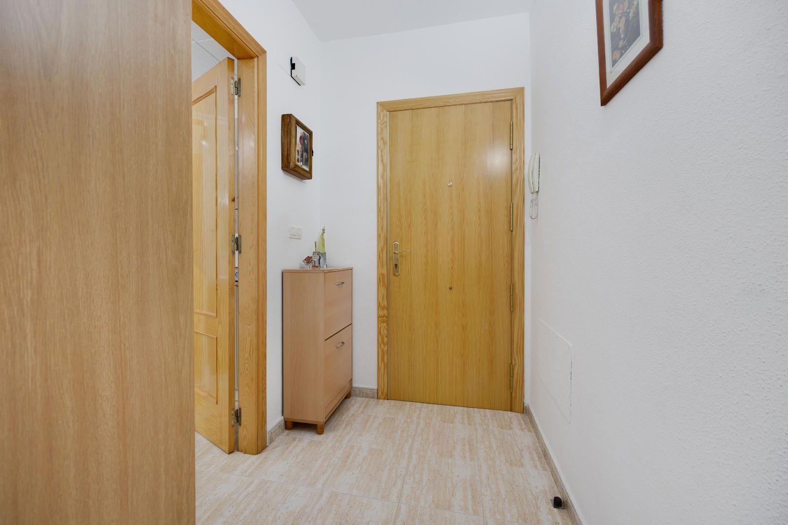 3 Bed, 1 Bath, ApartmentFor Sale, Torrevieja, Alicante