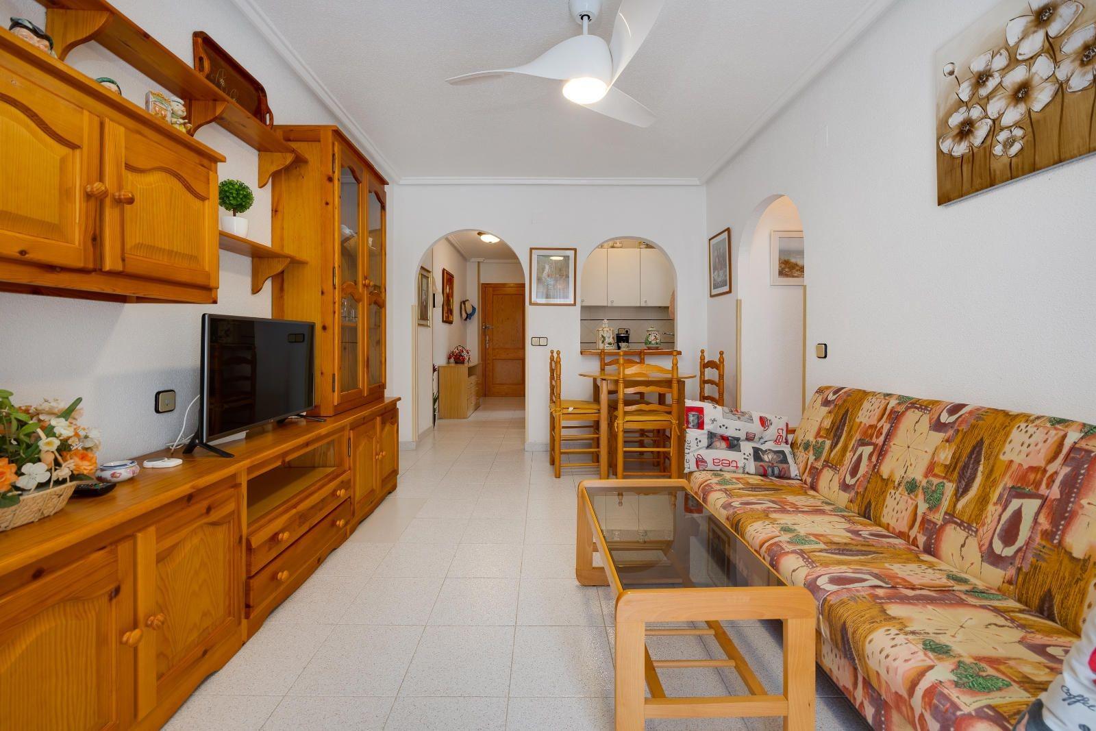 2 Bed, 1 Bath, ApartmentFor Sale, Torrevieja, Alicante