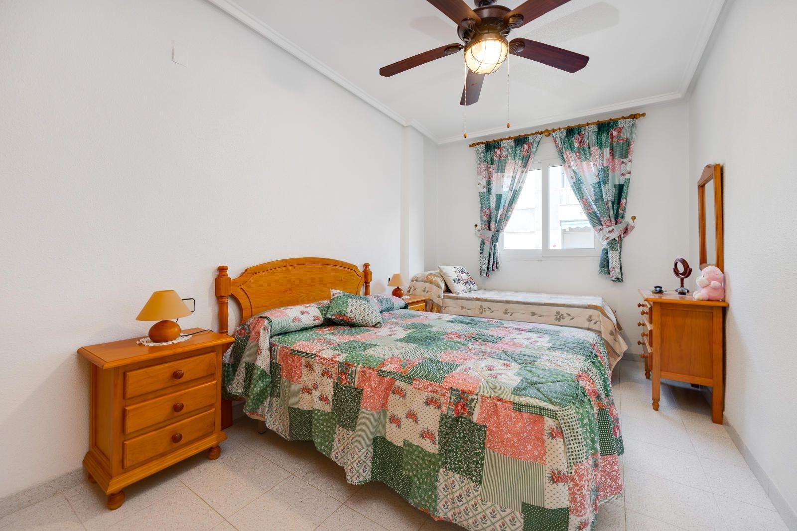 2 Bed, 1 Bath, ApartmentFor Sale, Torrevieja, Alicante