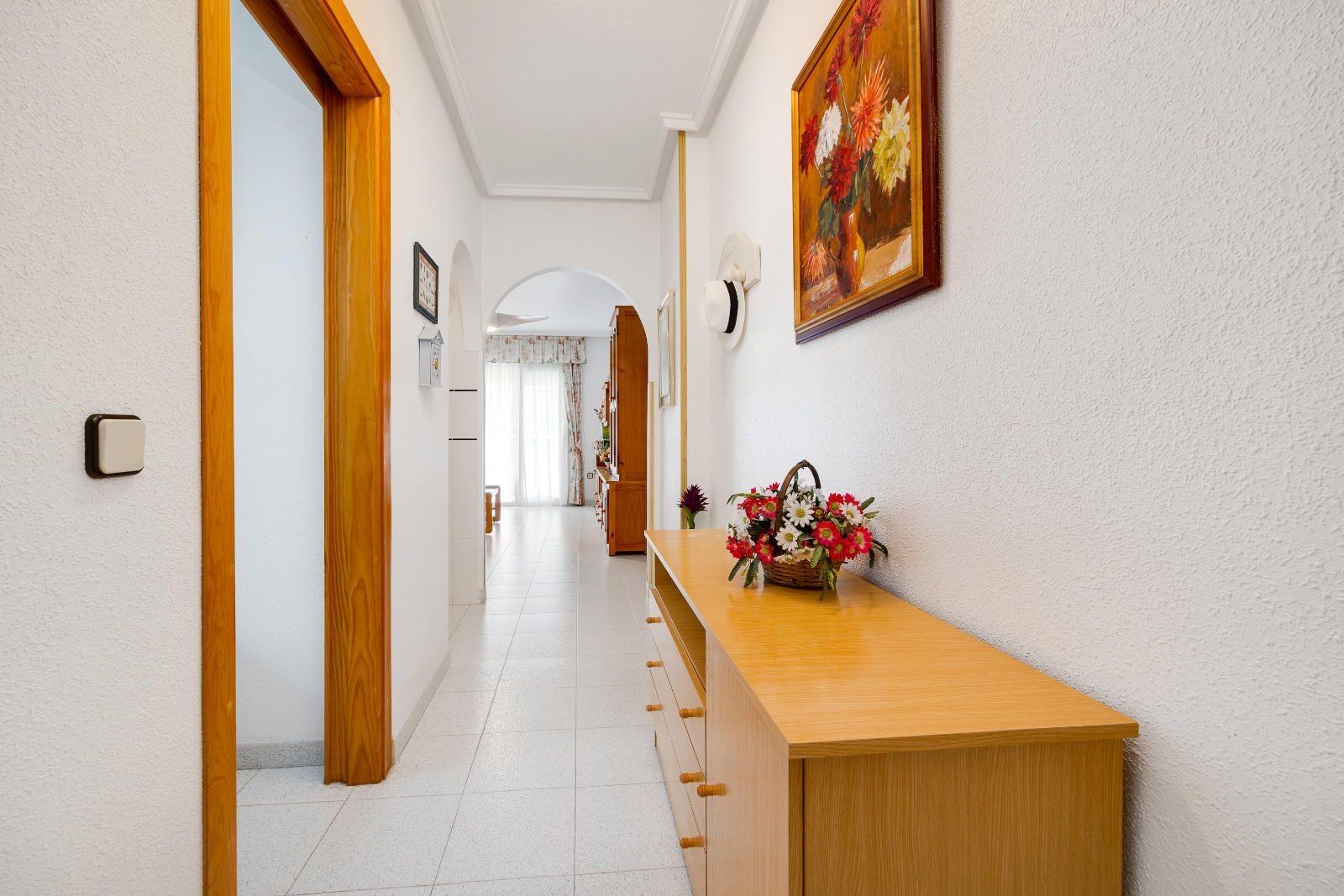 2 Bed, 1 Bath, ApartmentFor Sale, Torrevieja, Alicante