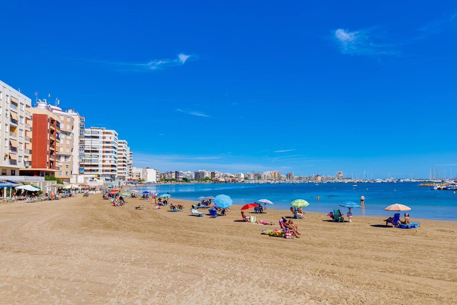 2 Bed, 1 Bath, ApartmentFor Sale, Torrevieja, Alicante