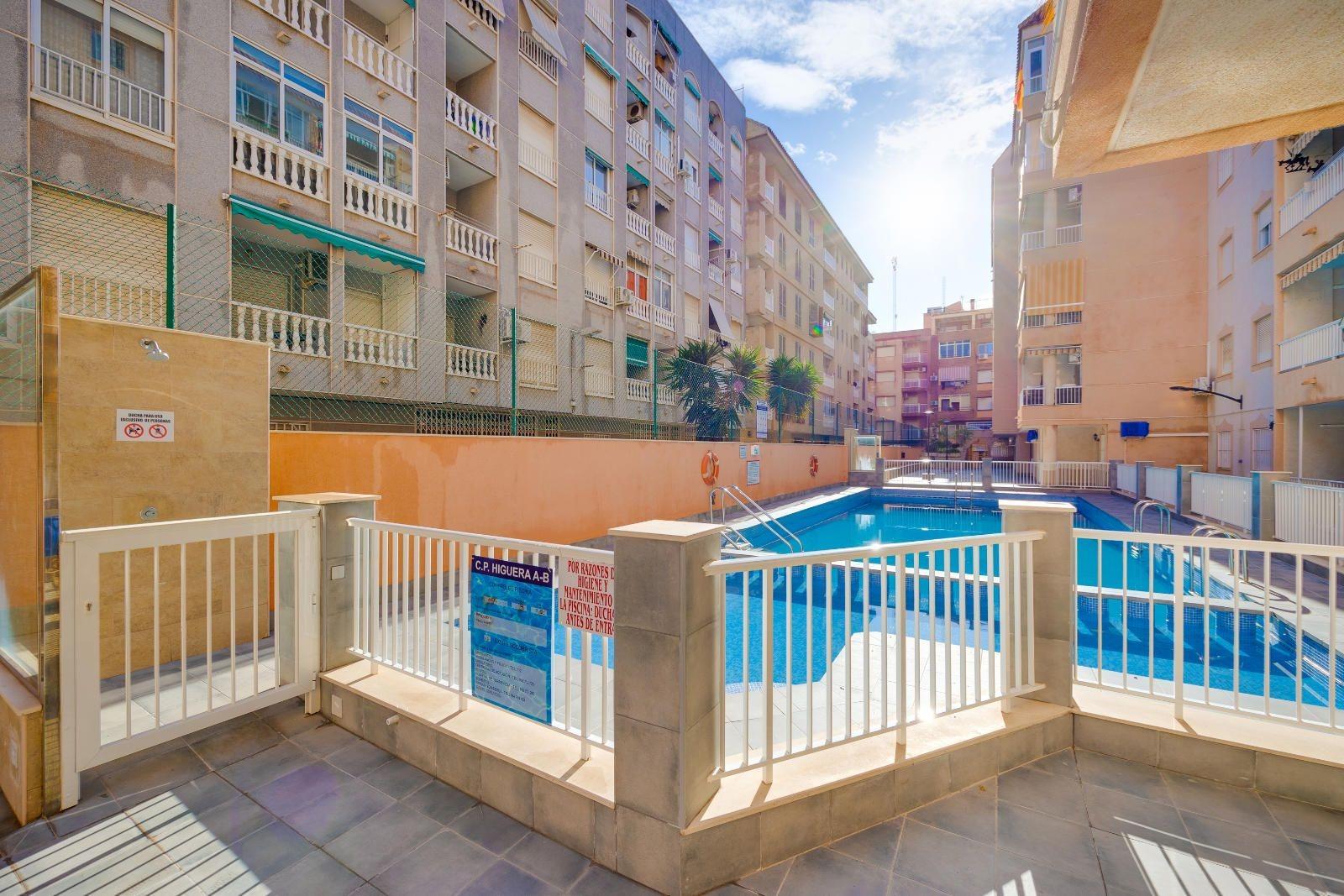 2 Bed, 1 Bath, ApartmentFor Sale, Torrevieja, Alicante