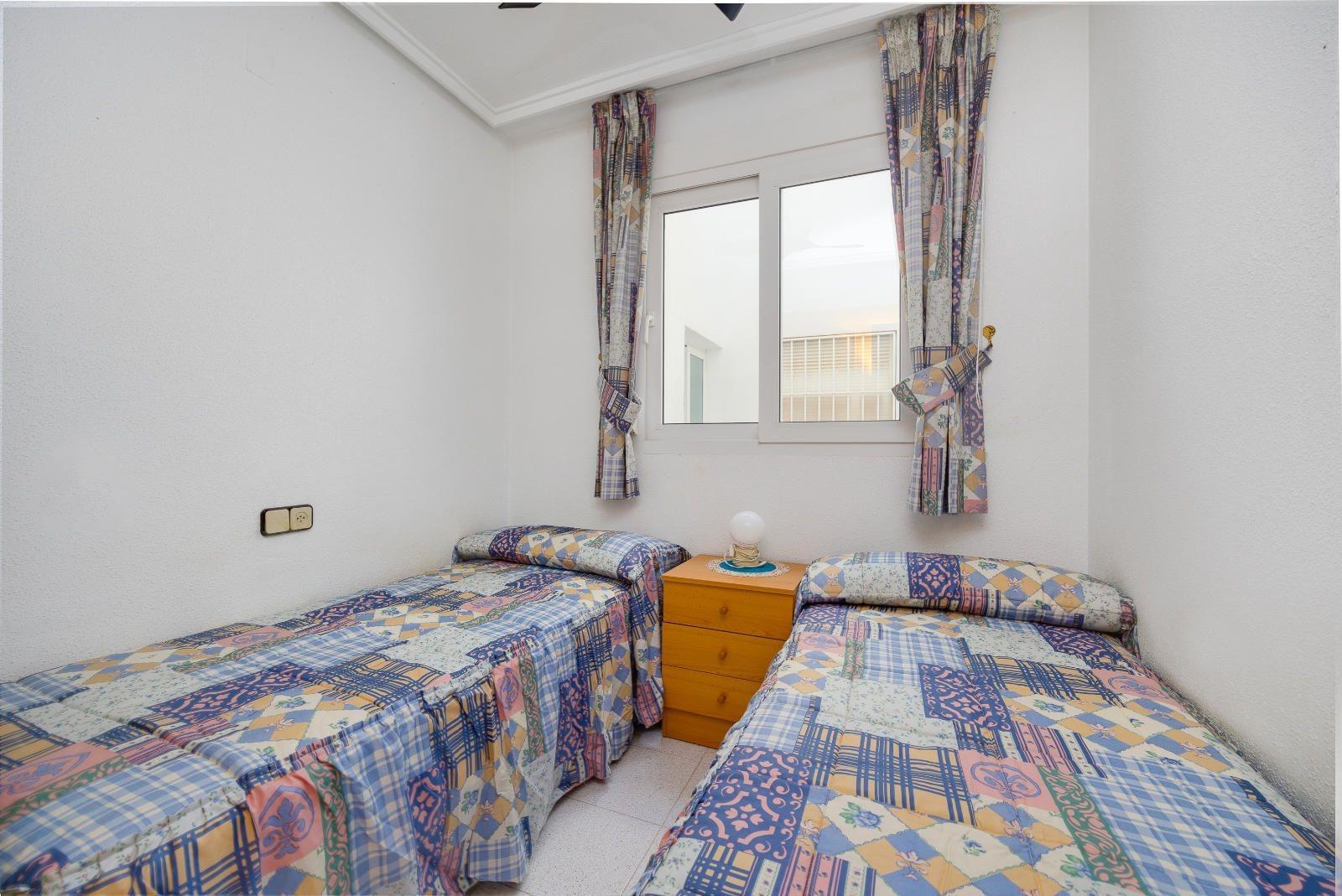 2 Bed, 1 Bath, ApartmentFor Sale, Torrevieja, Alicante