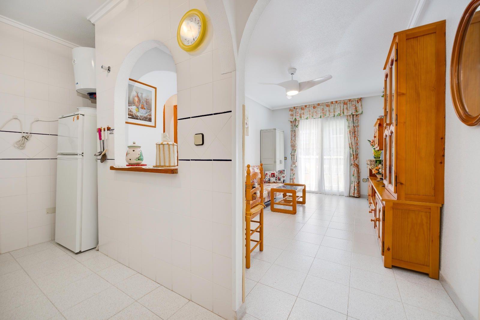 2 Bed, 1 Bath, ApartmentFor Sale, Torrevieja, Alicante