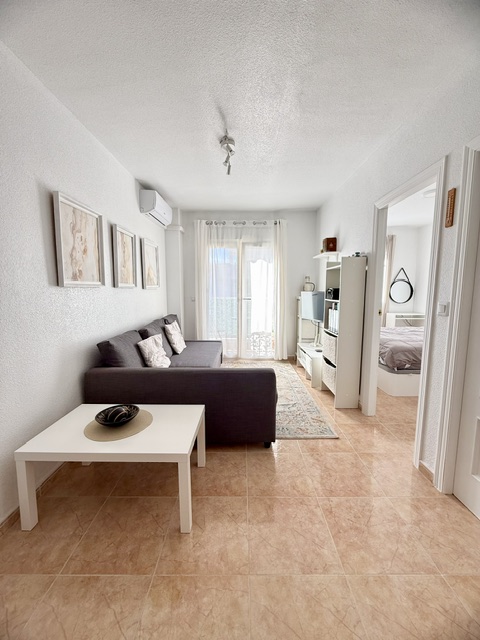 2 Bed, 1 Bath, ApartmentFor Sale, Torrevieja, Alicante