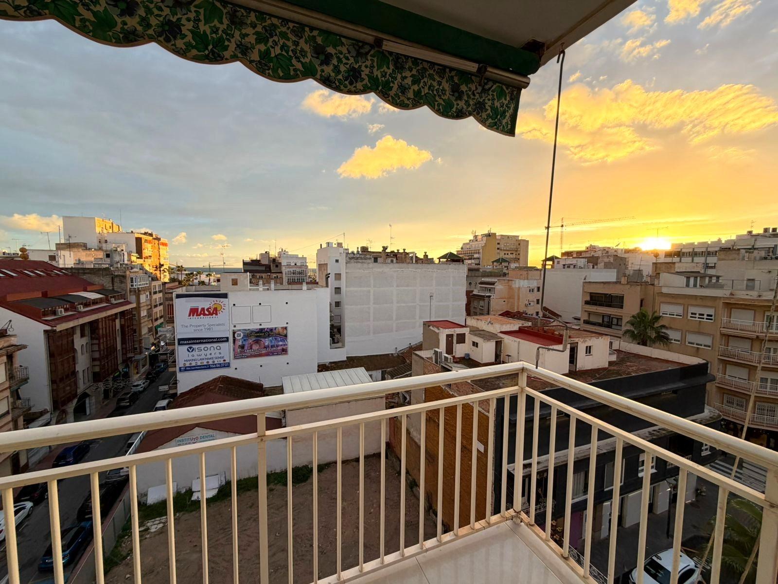 3 Bed, 2 Bath, ApartmentFor Sale, Torrevieja, Alicante