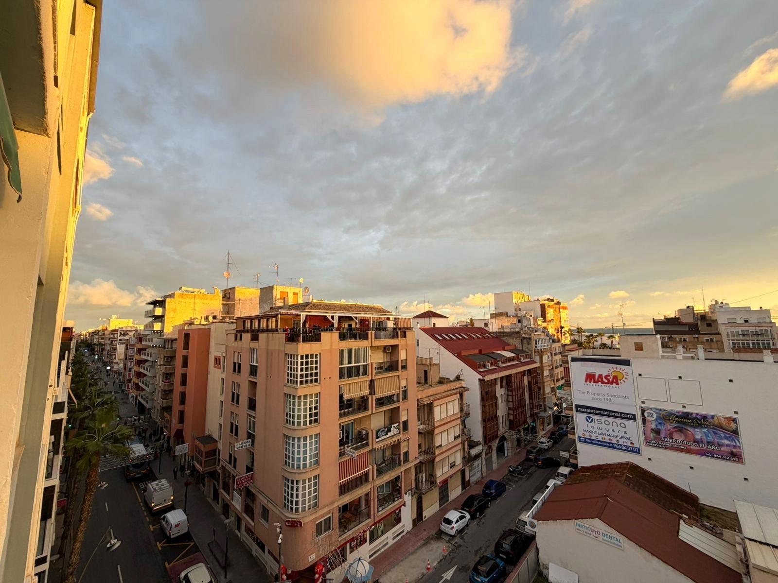 3 Bed, 2 Bath, ApartmentFor Sale, Torrevieja, Alicante