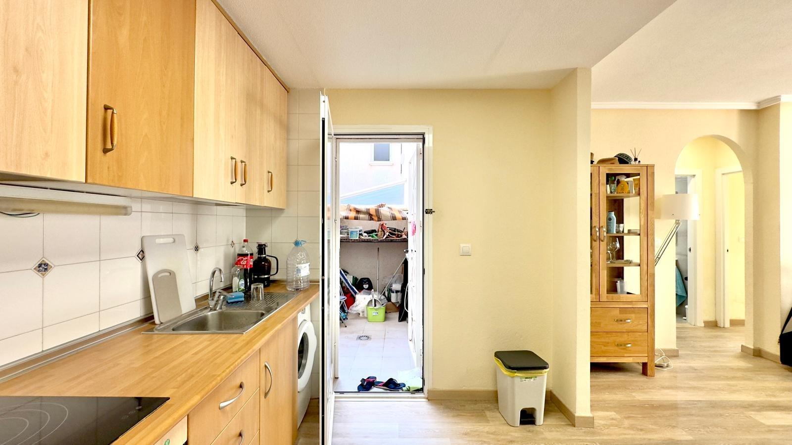 2 Bed, 1 Bath, HouseFor Sale, Torrevieja, Alicante