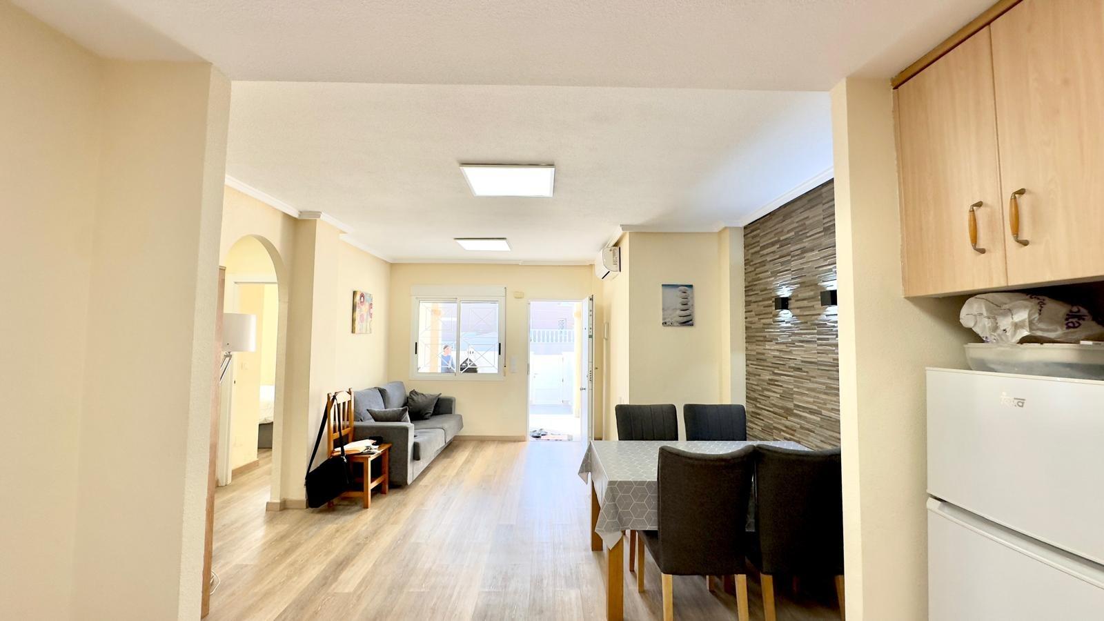 2 Bed, 1 Bath, HouseFor Sale, Torrevieja, Alicante