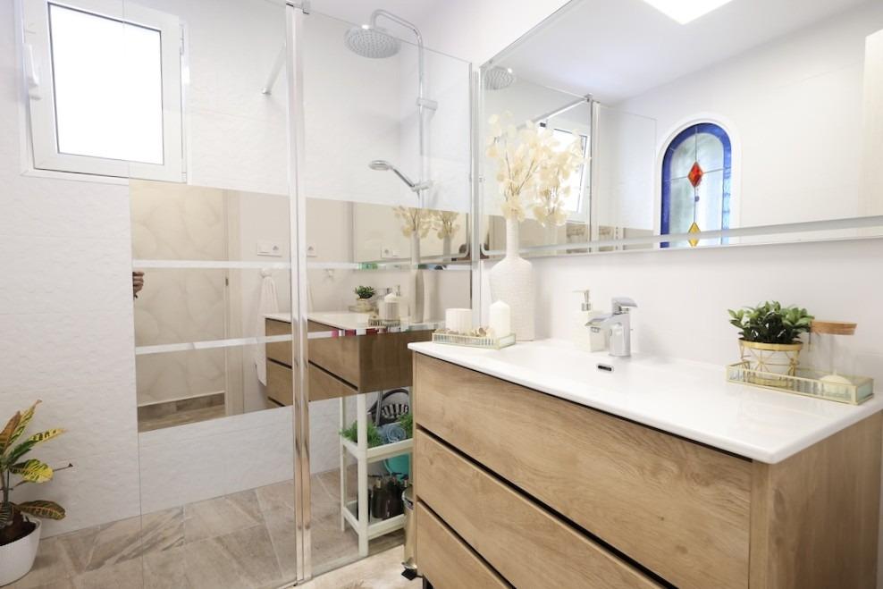 4 Bed, 3 Bath, HouseFor Sale, San Miguel de Salinas, Alicante