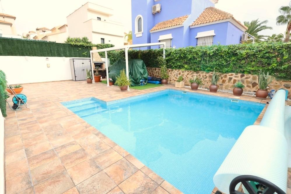 4 Bed, 3 Bath, HouseFor Sale, San Miguel de Salinas, Alicante