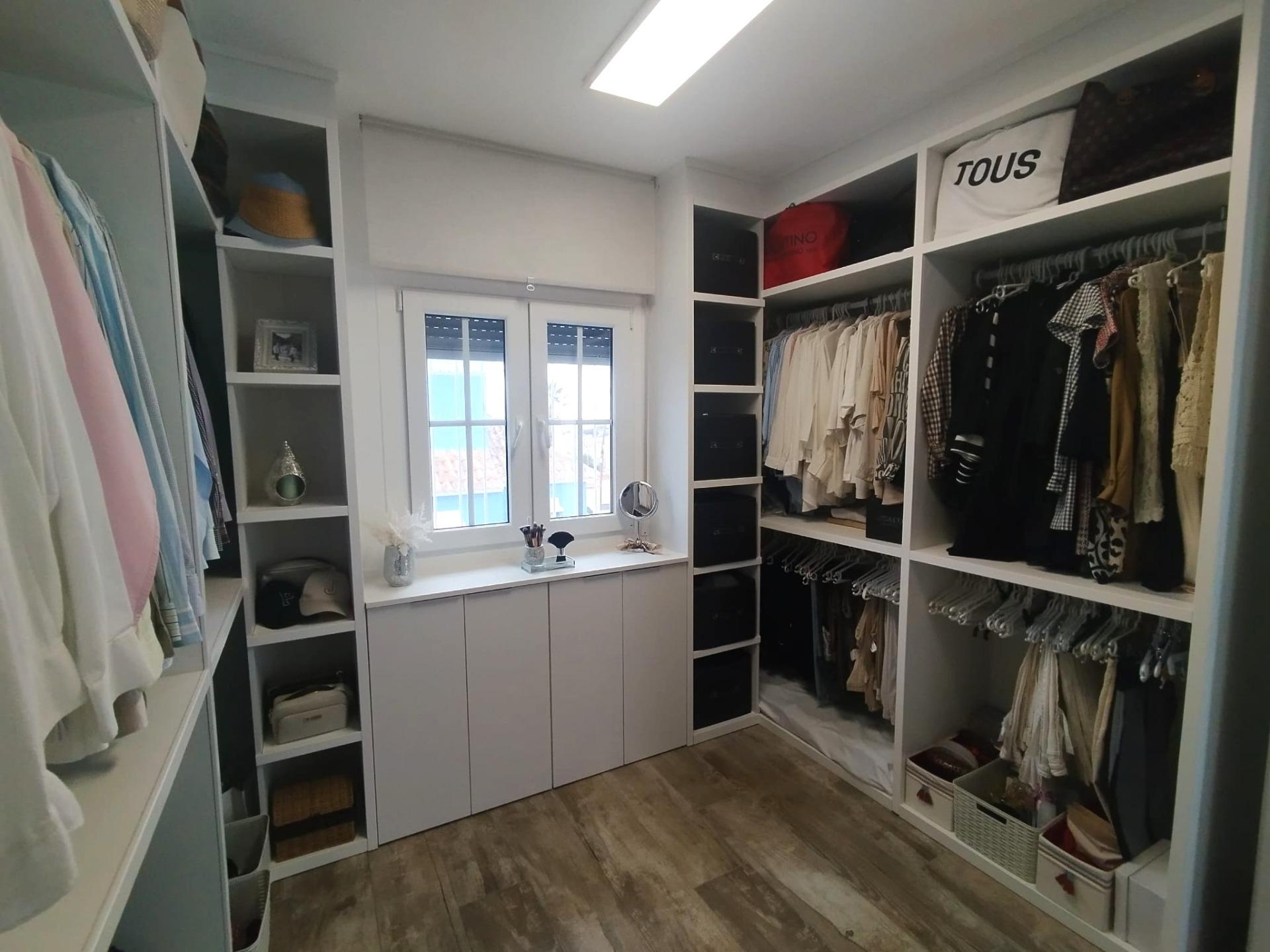 4 Bed, 3 Bath, HouseFor Sale, San Miguel de Salinas, Alicante