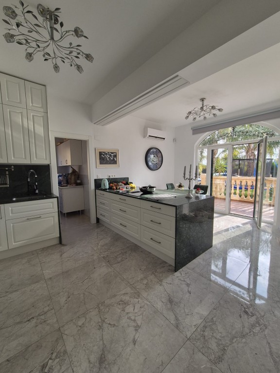 4 Bed, 3 Bath, HouseFor Sale, Daya Vieja, Alicante