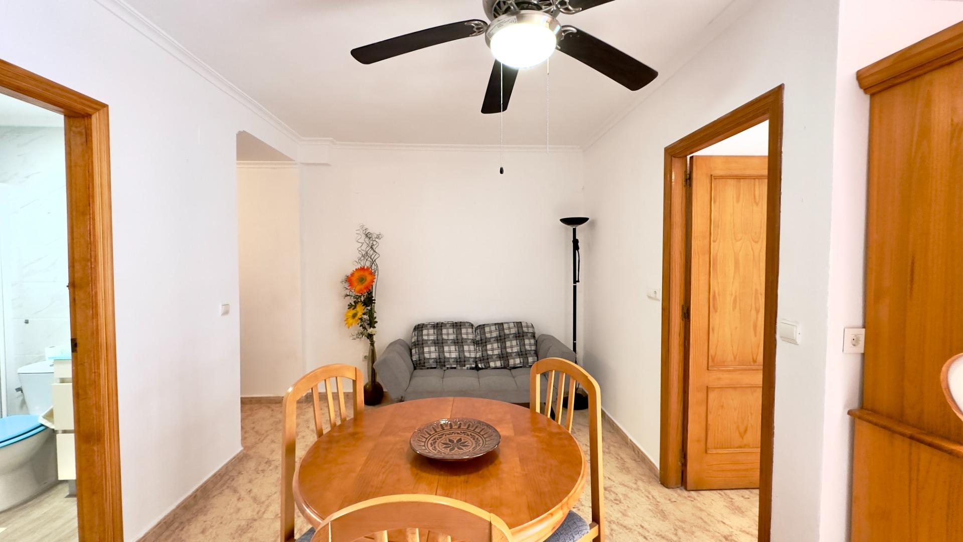 2 Bed, 1 Bath, ApartmentFor Sale, Torrevieja, Alicante