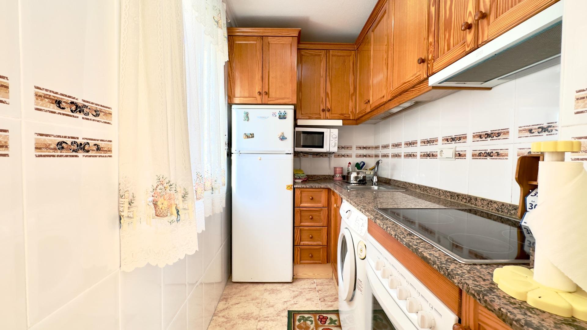 2 Bed, 1 Bath, ApartmentFor Sale, Torrevieja, Alicante