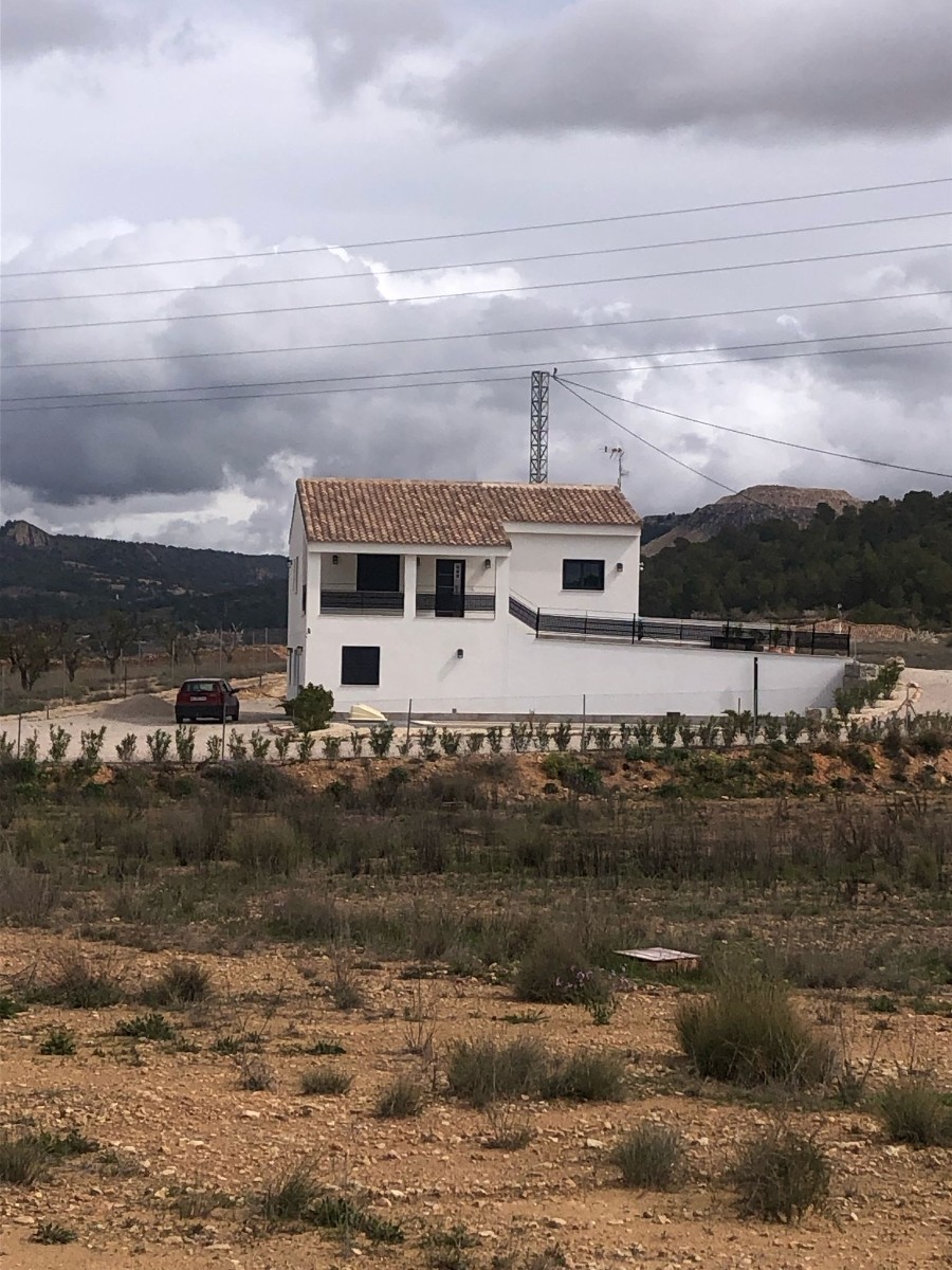 5 Bed, 3 Bath, HouseFor Sale, Pinoso, Alicante