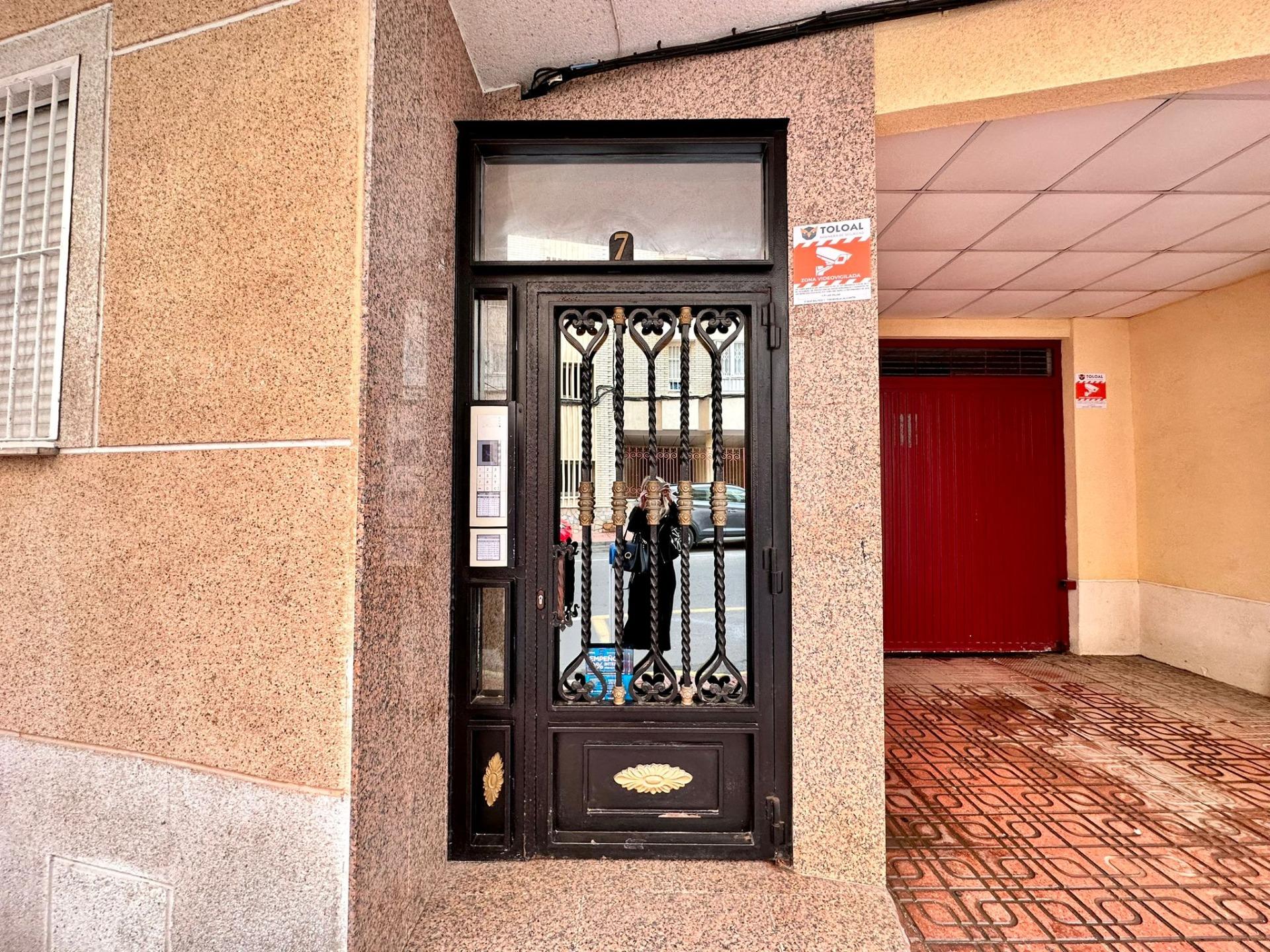 2 Bed, 1 Bath, ApartmentFor Sale, Torrevieja, Alicante