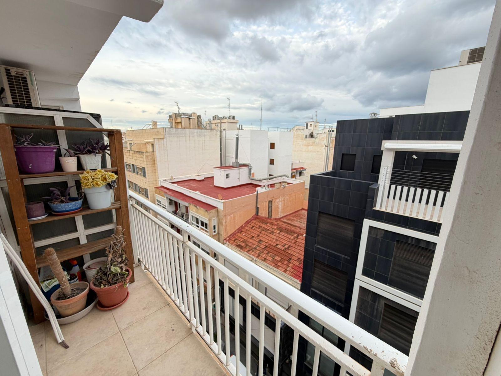 3 Bed, 2 Bath, ApartmentFor Sale, Torrevieja, Alicante
