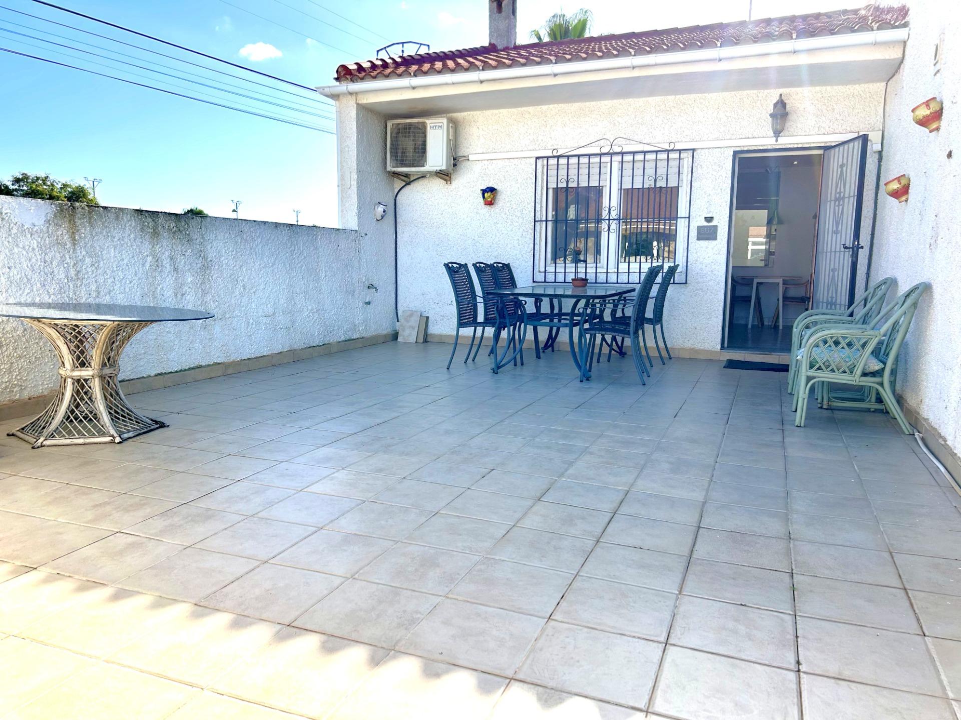 2 Bed, 1 Bath, HouseFor Sale, Torrevieja, Alicante