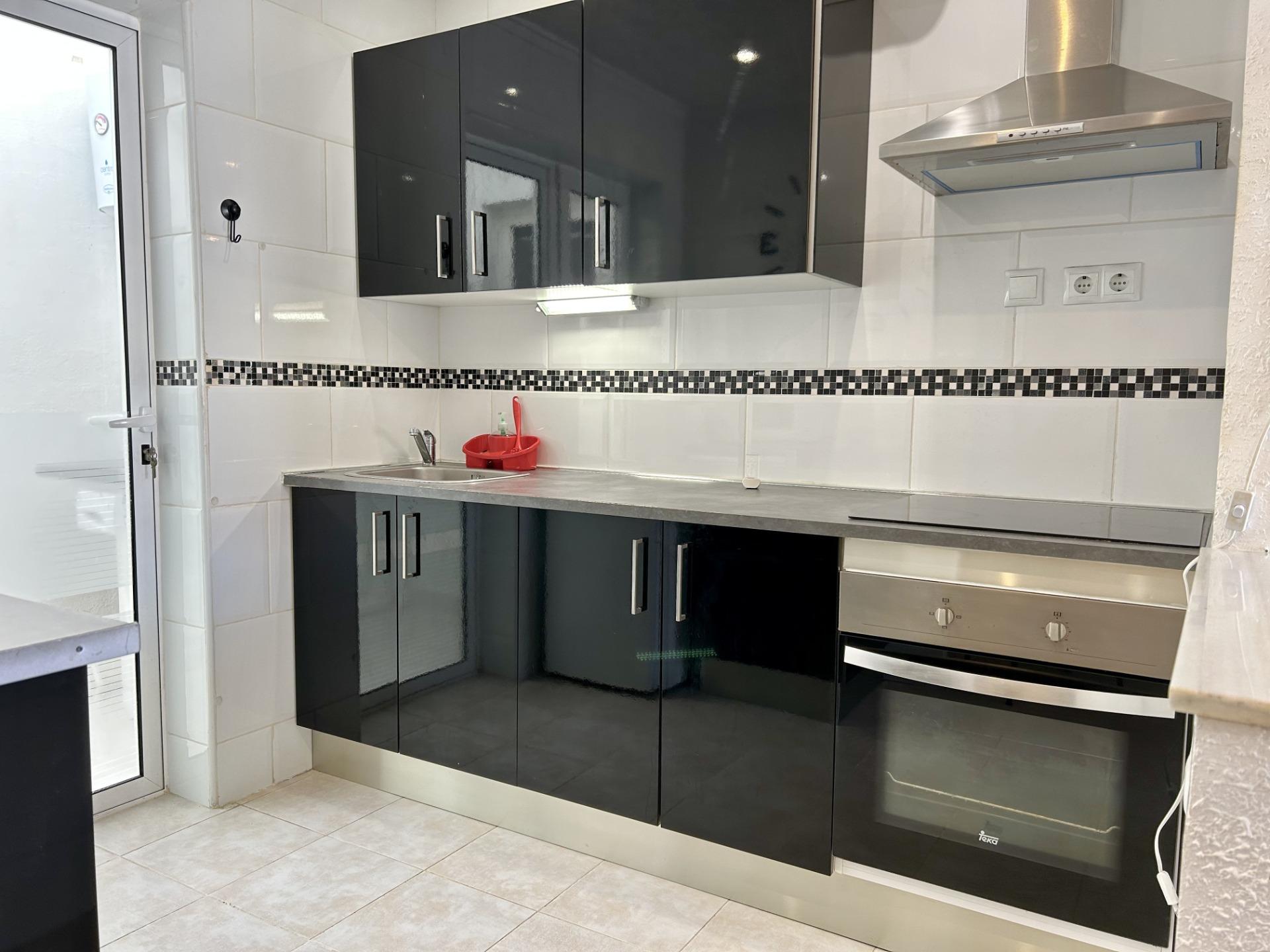 2 Bed, 1 Bath, HouseFor Sale, Torrevieja, Alicante