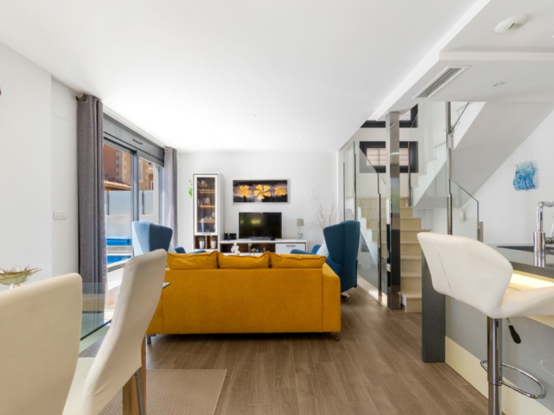 5 Bed, 3 Bath, HouseFor Sale, Torrevieja, Alicante