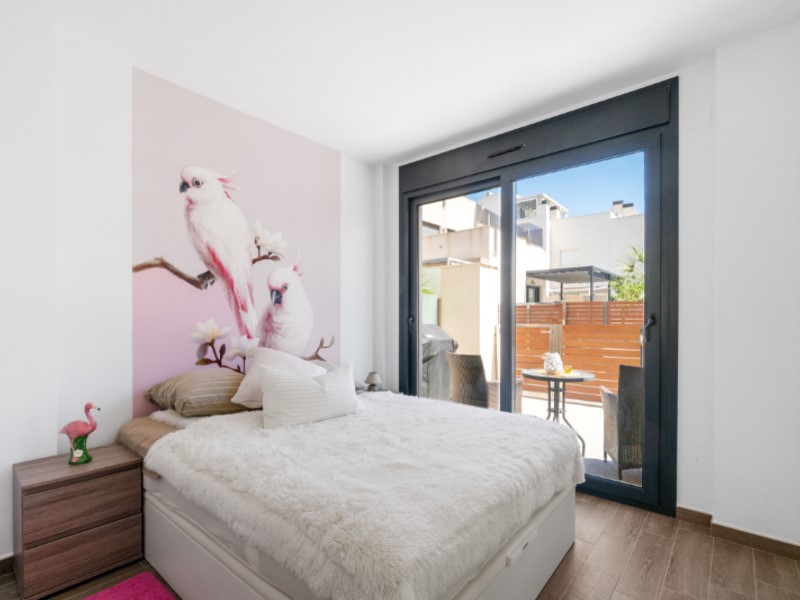 5 Bed, 3 Bath, HouseFor Sale, Torrevieja, Alicante