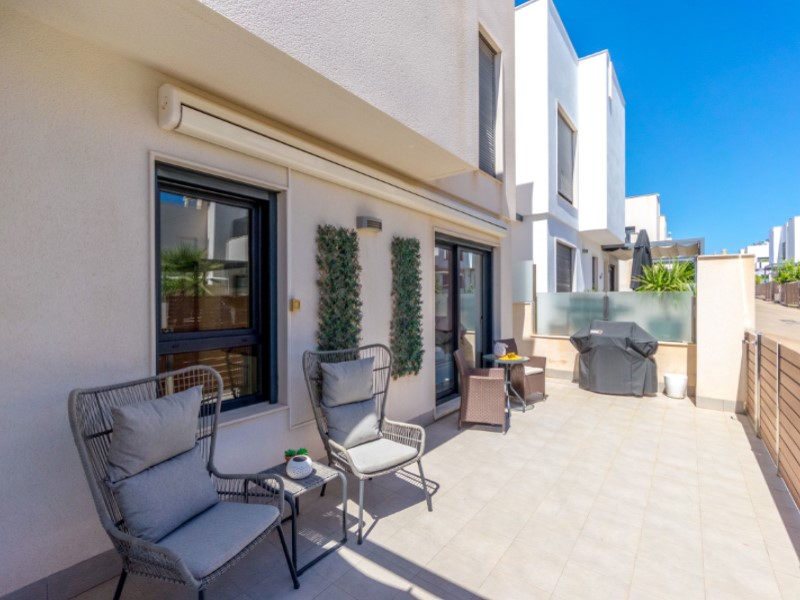 5 Bed, 3 Bath, HouseFor Sale, Torrevieja, Alicante