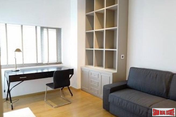 2 Bed, 2 Bath, ApartmentFor Sale, Si Lom, Bangkok