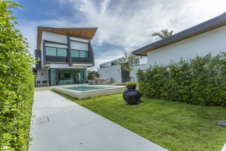 3 Bed, 4 Bath, HouseFor Sale, Rawai, Phuket