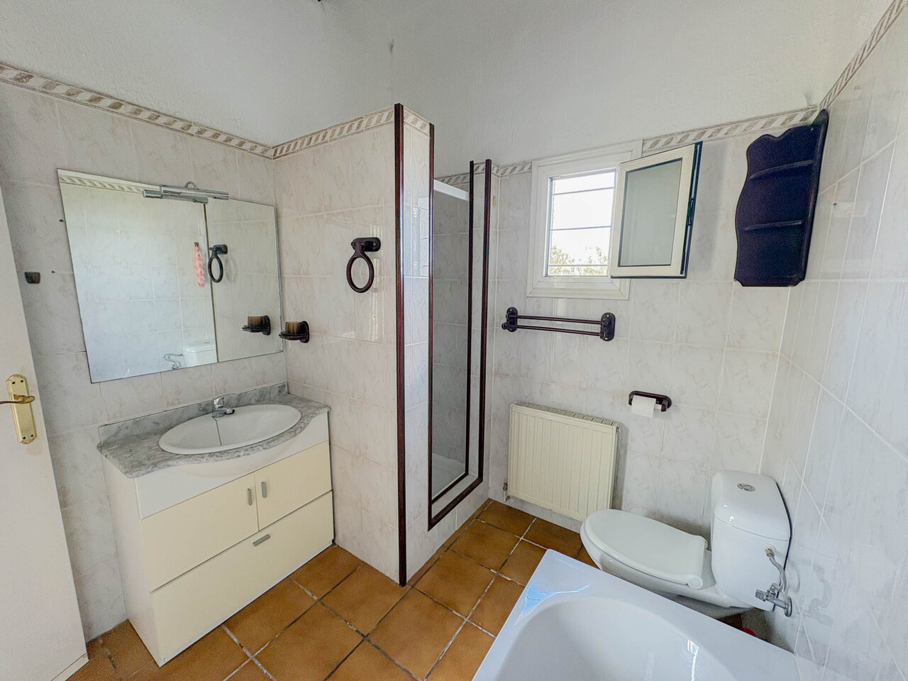 4 Bed, 2 Bath, HouseFor Sale, Los Balcones, Alicante