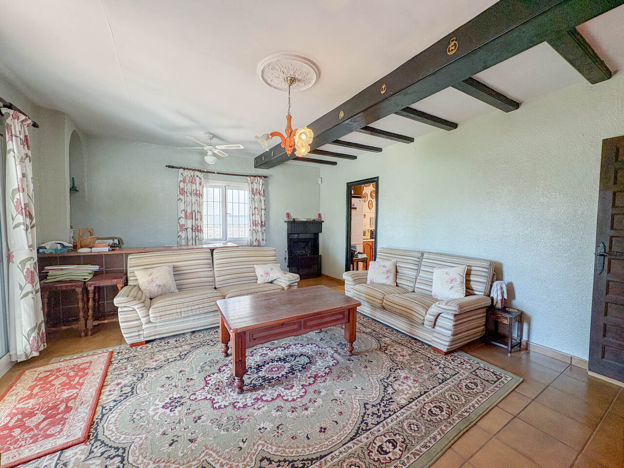 4 Bed, 2 Bath, HouseFor Sale, Los Balcones, Alicante