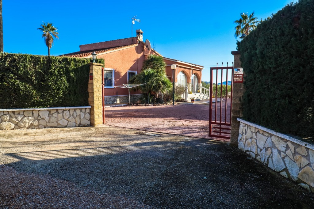 3 Bed, 1 Bath, HouseFor Sale, Hondon De Las Nieves, Alicante