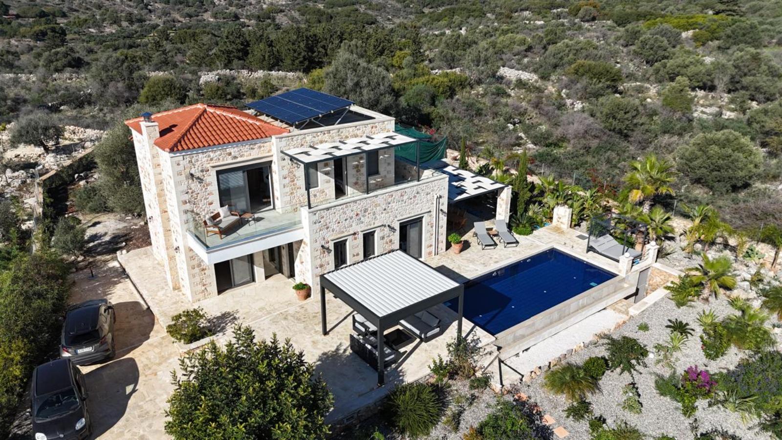 3 Bed, 4 Bath, HouseFor Sale, Chania, Crete