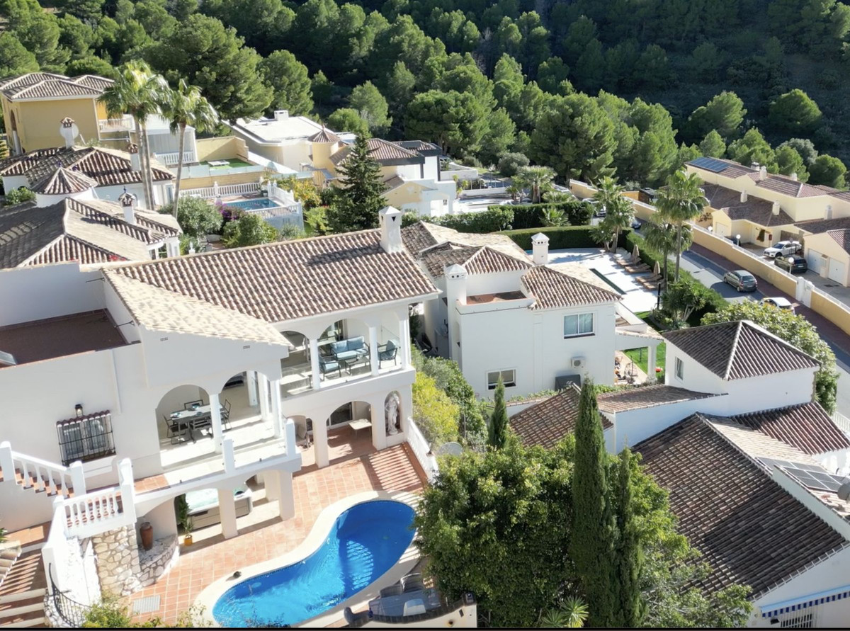 4 Bed, 3 Bath, HouseFor Sale, Mijas, Malaga