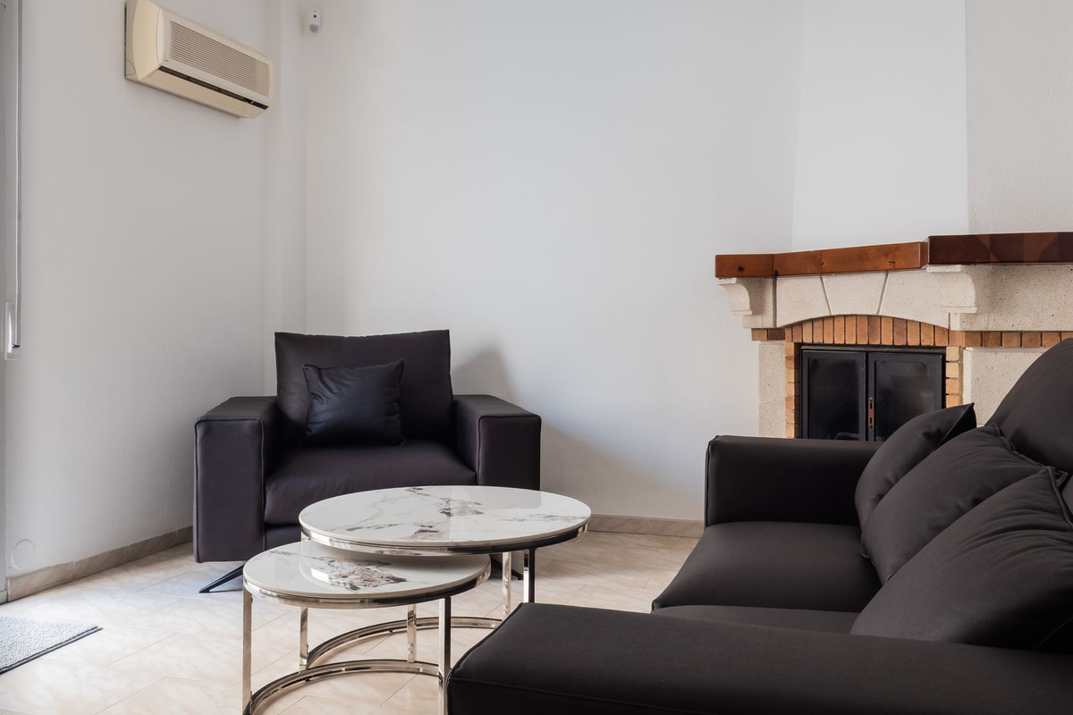 Alhaurin el Grande, Malaga, 6 Bedrooms Bedrooms, ,3 BathroomsBathrooms,For Sale,R4831489