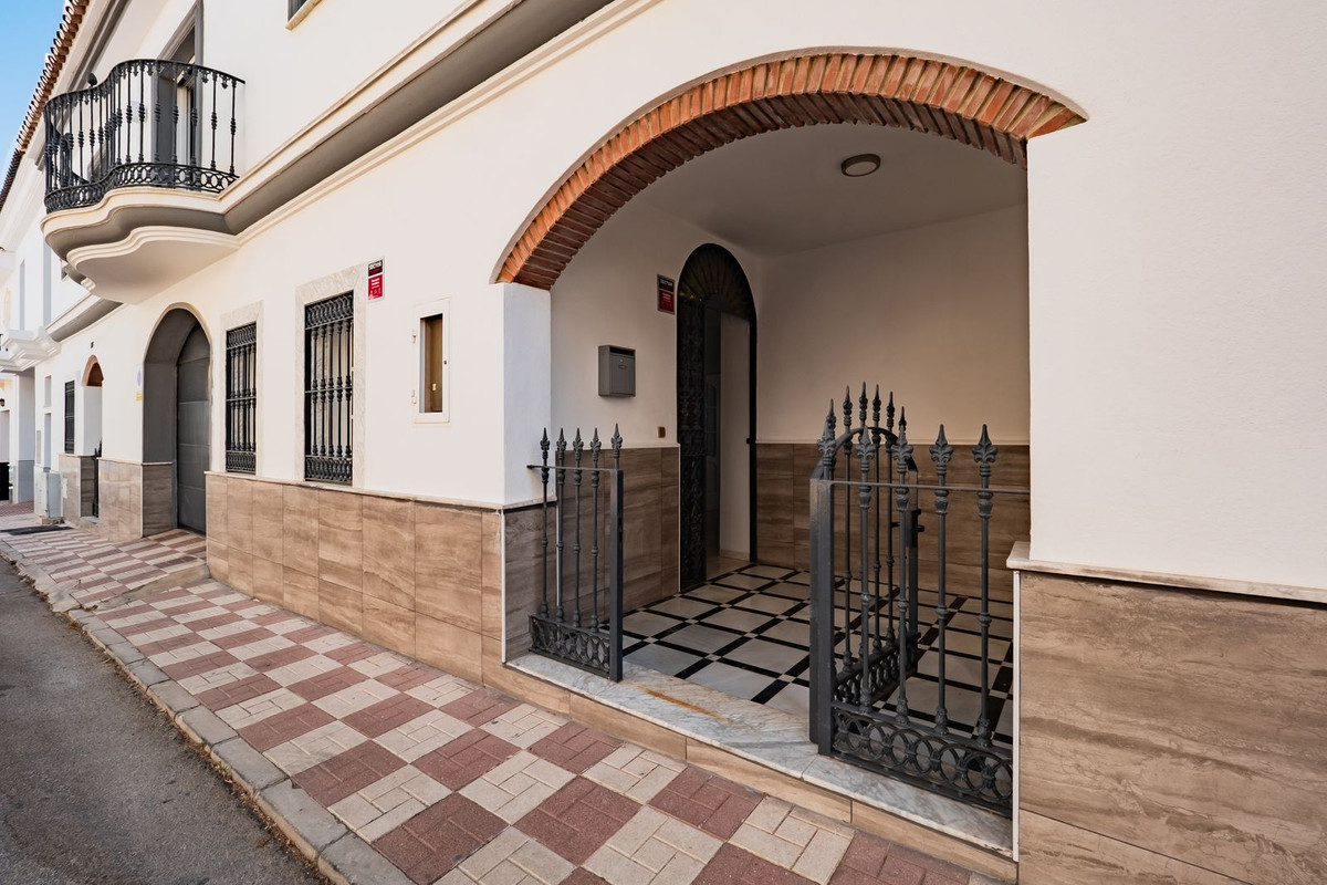 Alhaurin el Grande, Malaga, 6 Bedrooms Bedrooms, ,3 BathroomsBathrooms,For Sale,R4831489