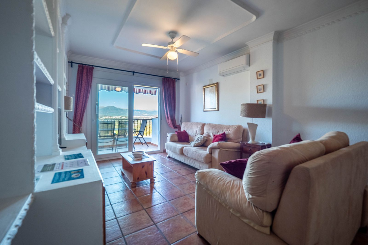 Alhaurin el Grande, Malaga, 3 Bedrooms Bedrooms, ,2 BathroomsBathrooms,For Sale,R4890976