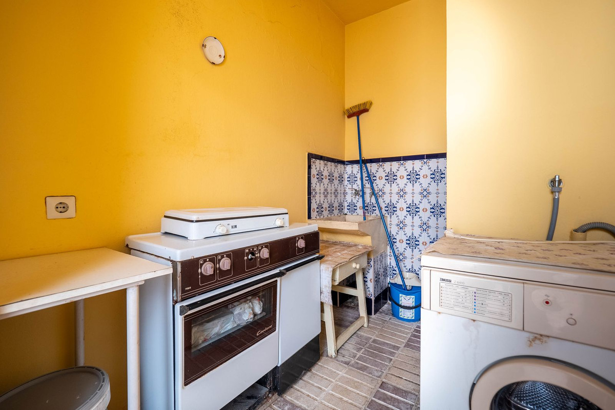 Alhaurin el Grande, Malaga, 2 Bedrooms Bedrooms, ,1 BathroomBathrooms,For Sale,R5021395