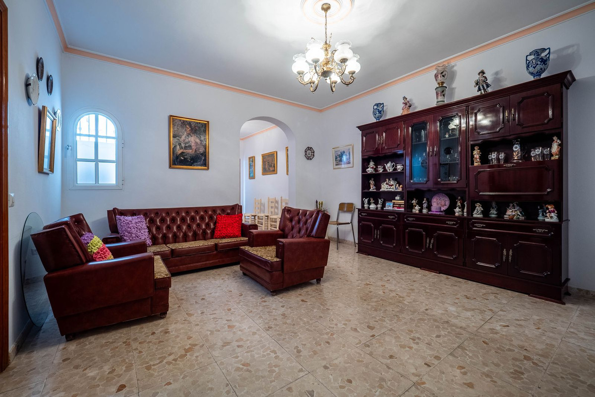 Alhaurin el Grande, Malaga, 2 Bedrooms Bedrooms, ,1 BathroomBathrooms,For Sale,R5021395