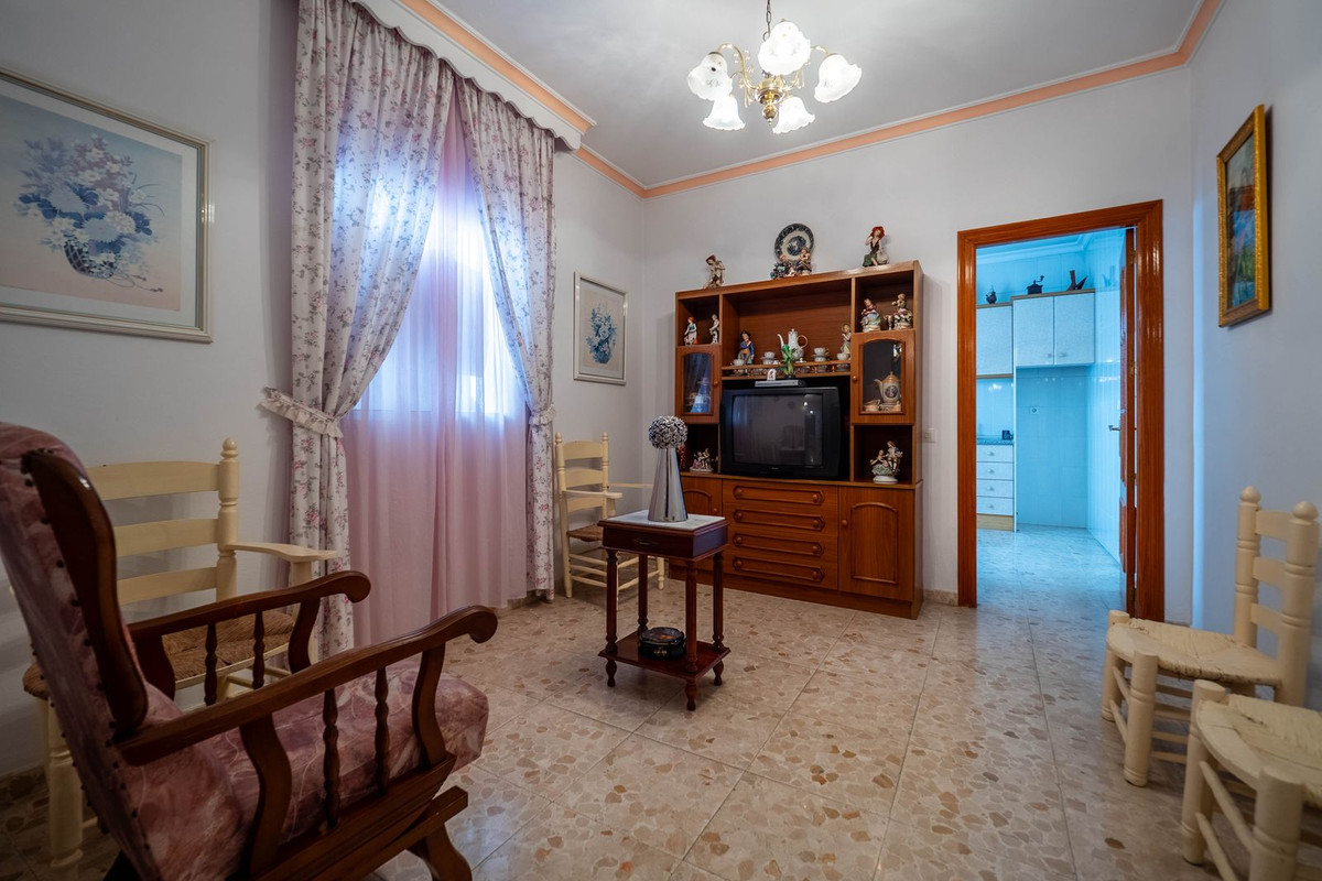 Alhaurin el Grande, Malaga, 2 Bedrooms Bedrooms, ,1 BathroomBathrooms,For Sale,R5021395