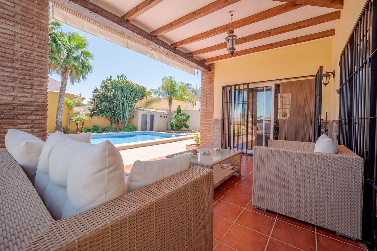 Alhaurin el Grande, Malaga, 5 Bedrooms Bedrooms, ,3 BathroomsBathrooms,For Sale,R5048269