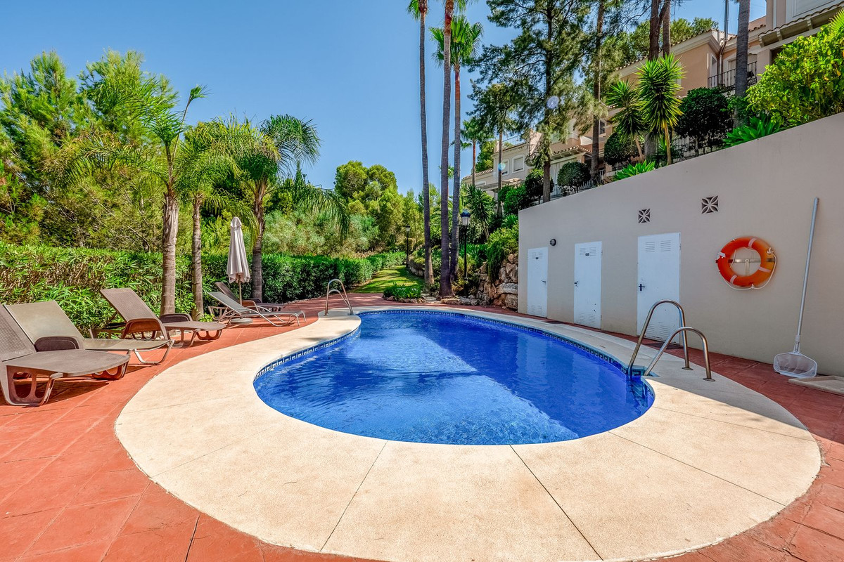 Alhaurin Golf, Malaga, 3 Bedrooms Bedrooms, ,2 BathroomsBathrooms,For Sale,R5112271