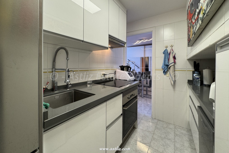 1 Bed, 1 Bath, ApartmentFor Sale, Edificio Eva, Acantilado De Los Gigantes